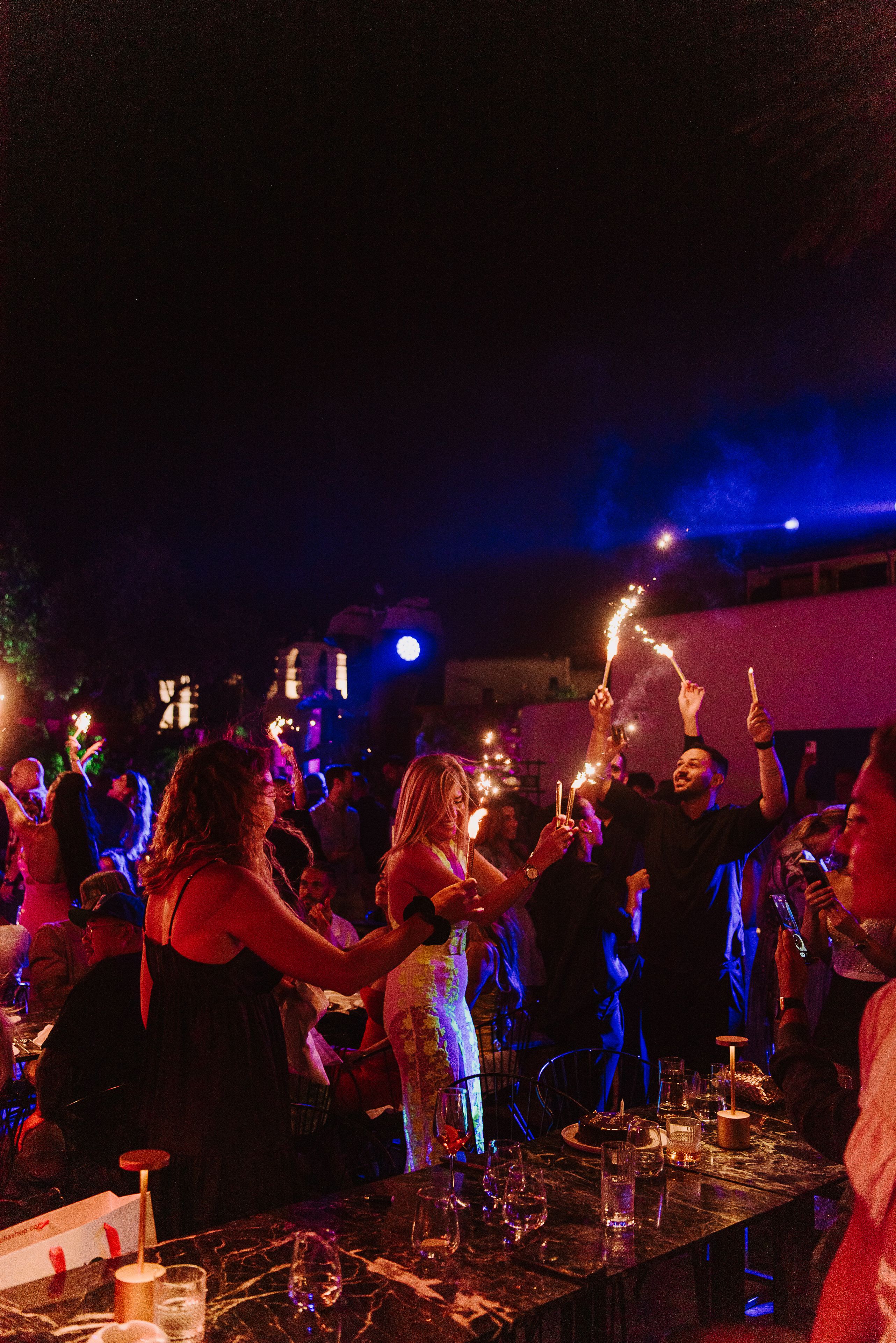 Lío Mykonos club
